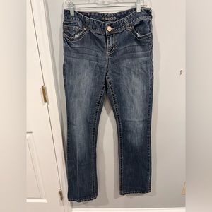 Low waisted blue jeans long